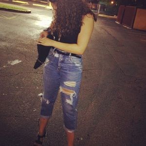 Distressed High Waist Jeans